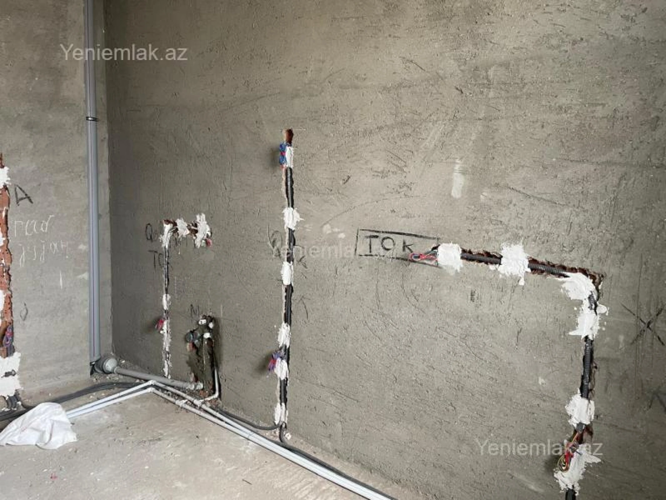 Satılır 2 otaqlı yeni tikili 100 m²