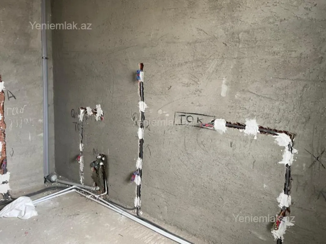 Satılır 2 otaqlı yeni tikili 100 m²