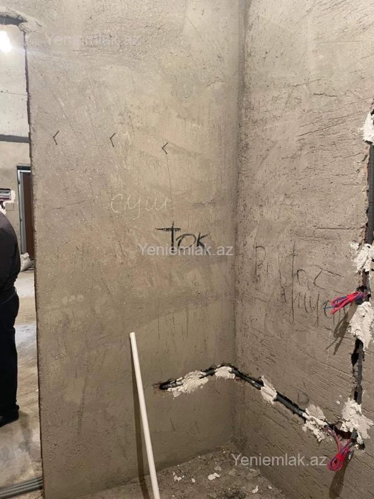 Satılır 2 otaqlı yeni tikili 100 m²