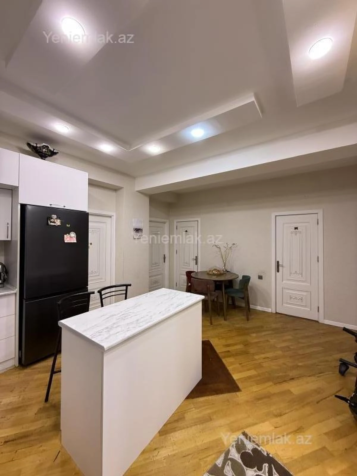 Satılır 3 otaqlı yeni tikili 100 m²