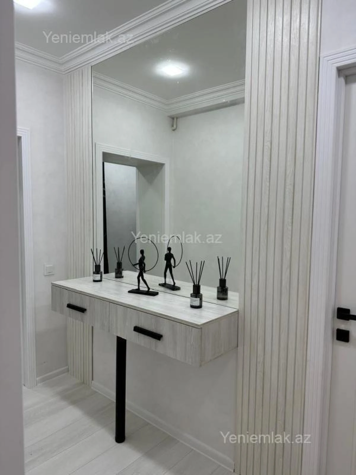 Satılır 3 otaqlı köhnə tikili 92 m²