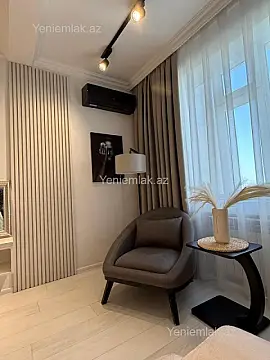 Satılır 3 otaqlı köhnə tikili 92 m²