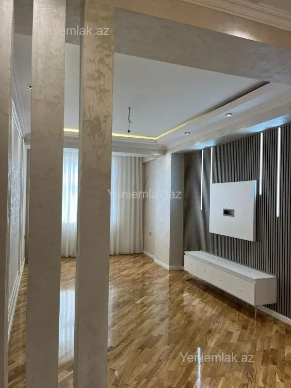 Satılır 3 otaqlı yeni tikili 110 m²
