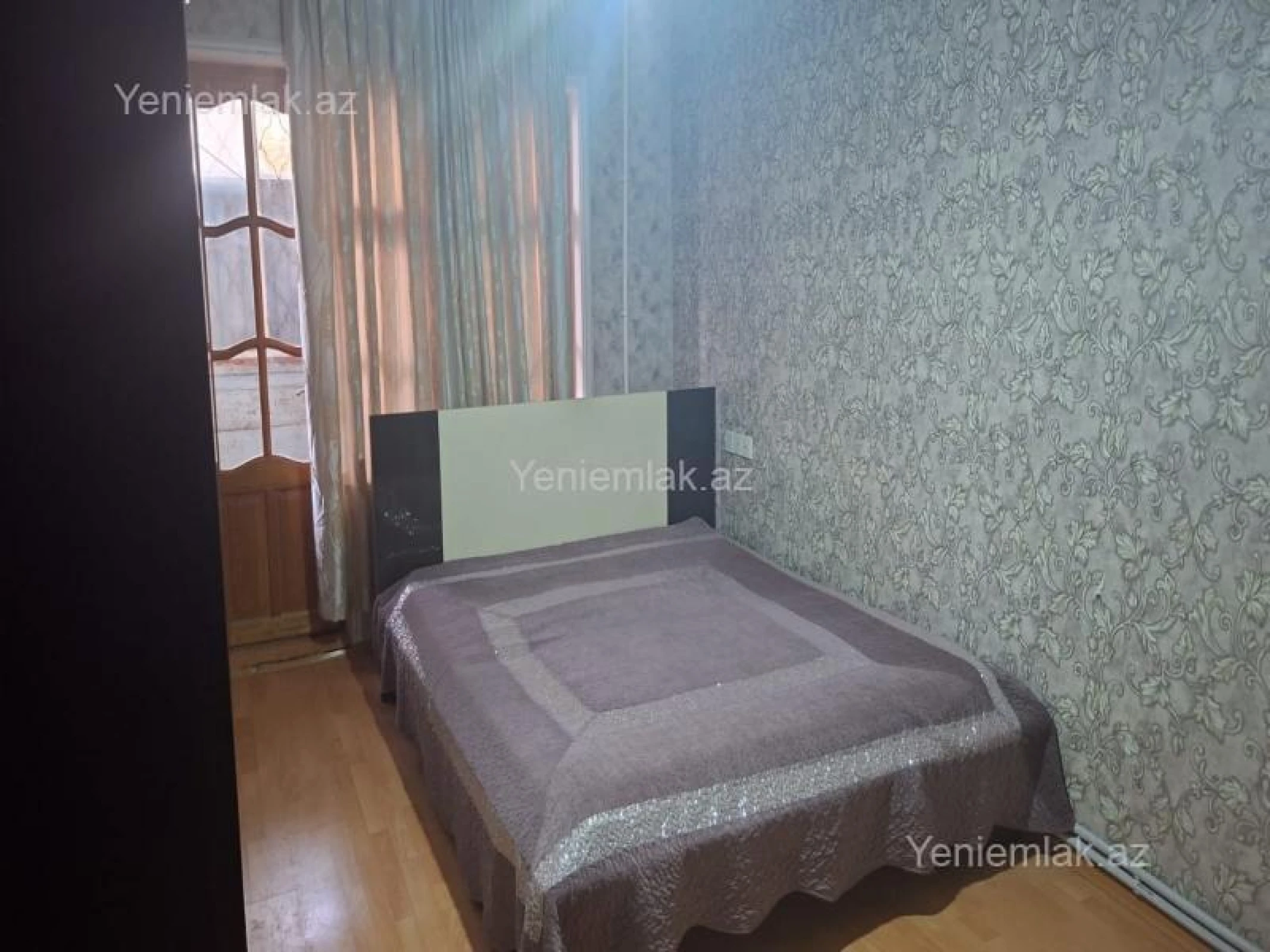 Satılır 3 otaqlı köhnə tikili 80 m²