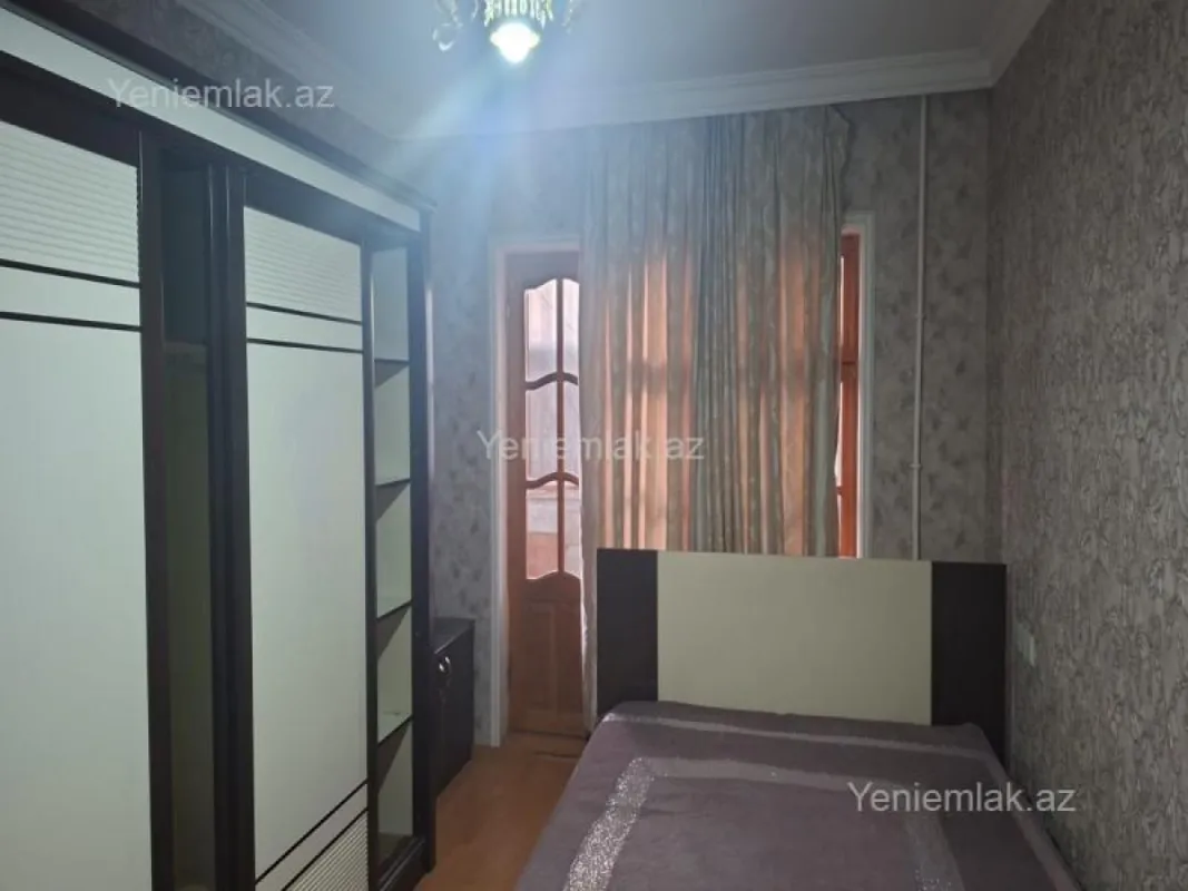 Satılır 3 otaqlı köhnə tikili 80 m²