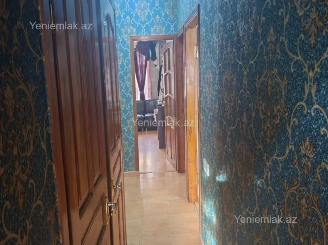 Satılır 3 otaqlı köhnə tikili 80 m²