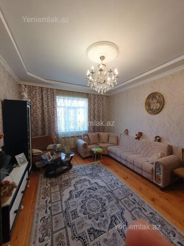 Satılır 3 otaqlı həyət evi 100 m²