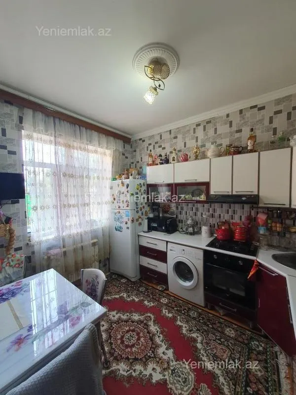 Satılır 3 otaqlı həyət evi 100 m²