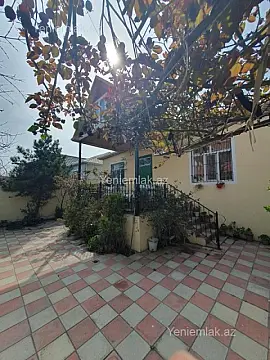 Satılır 3 otaqlı həyət evi 100 m²