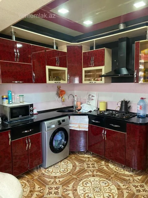 Satılır 5 otaqlı köhnə tikili 120 m²