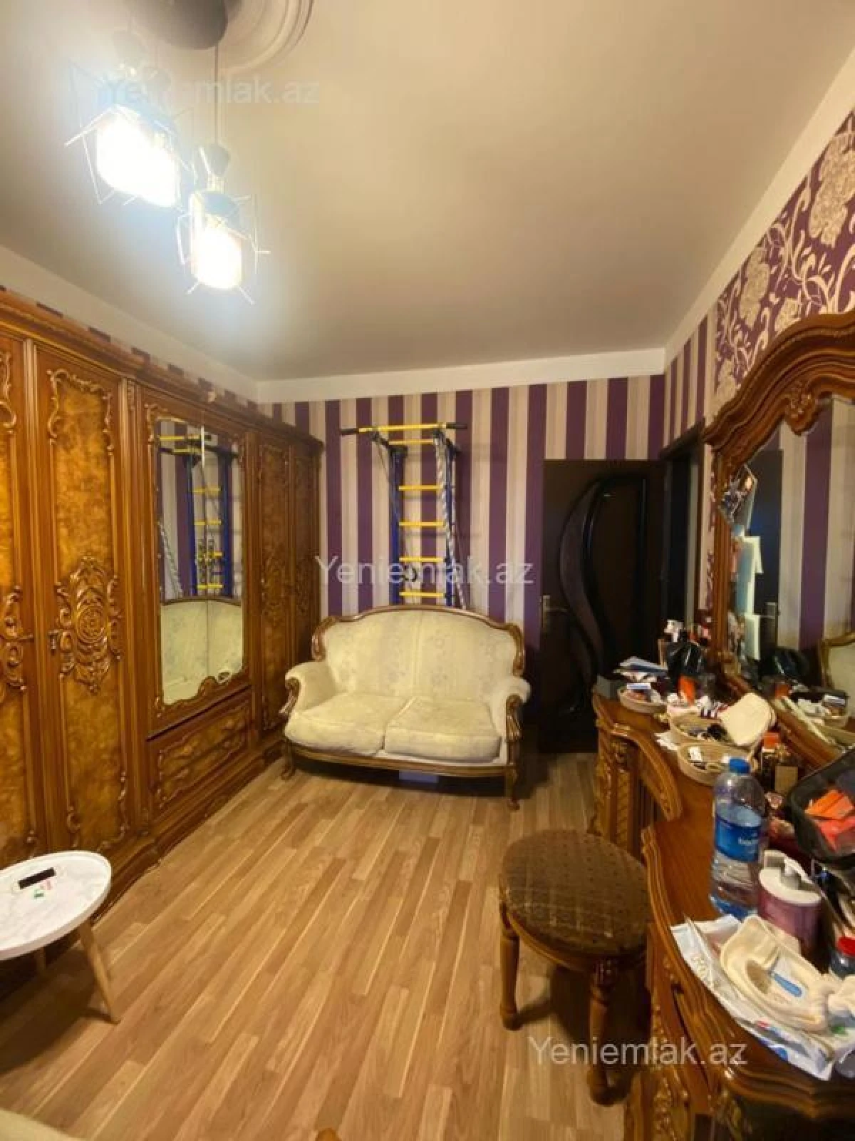 Satılır 5 otaqlı köhnə tikili 120 m²