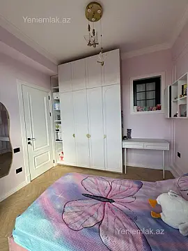 Satılır 3 otaqlı köhnə tikili 95 m²