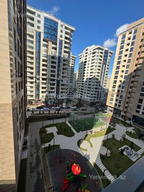 Satılır 3 otaqlı köhnə tikili 95 m²