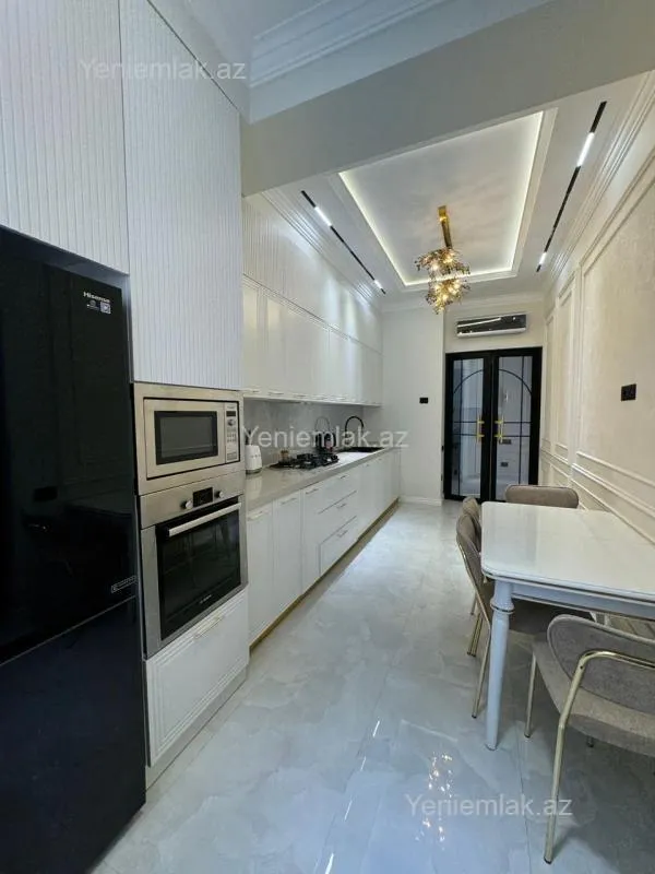 Satılır 3 otaqlı köhnə tikili 95 m²