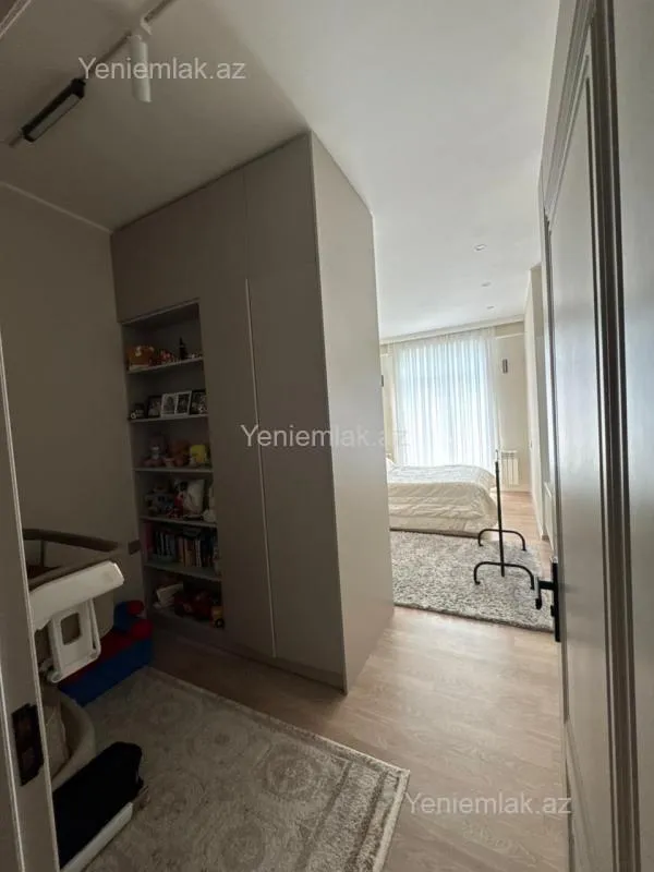 Satılır 2 otaqlı yeni tikili 65 m²