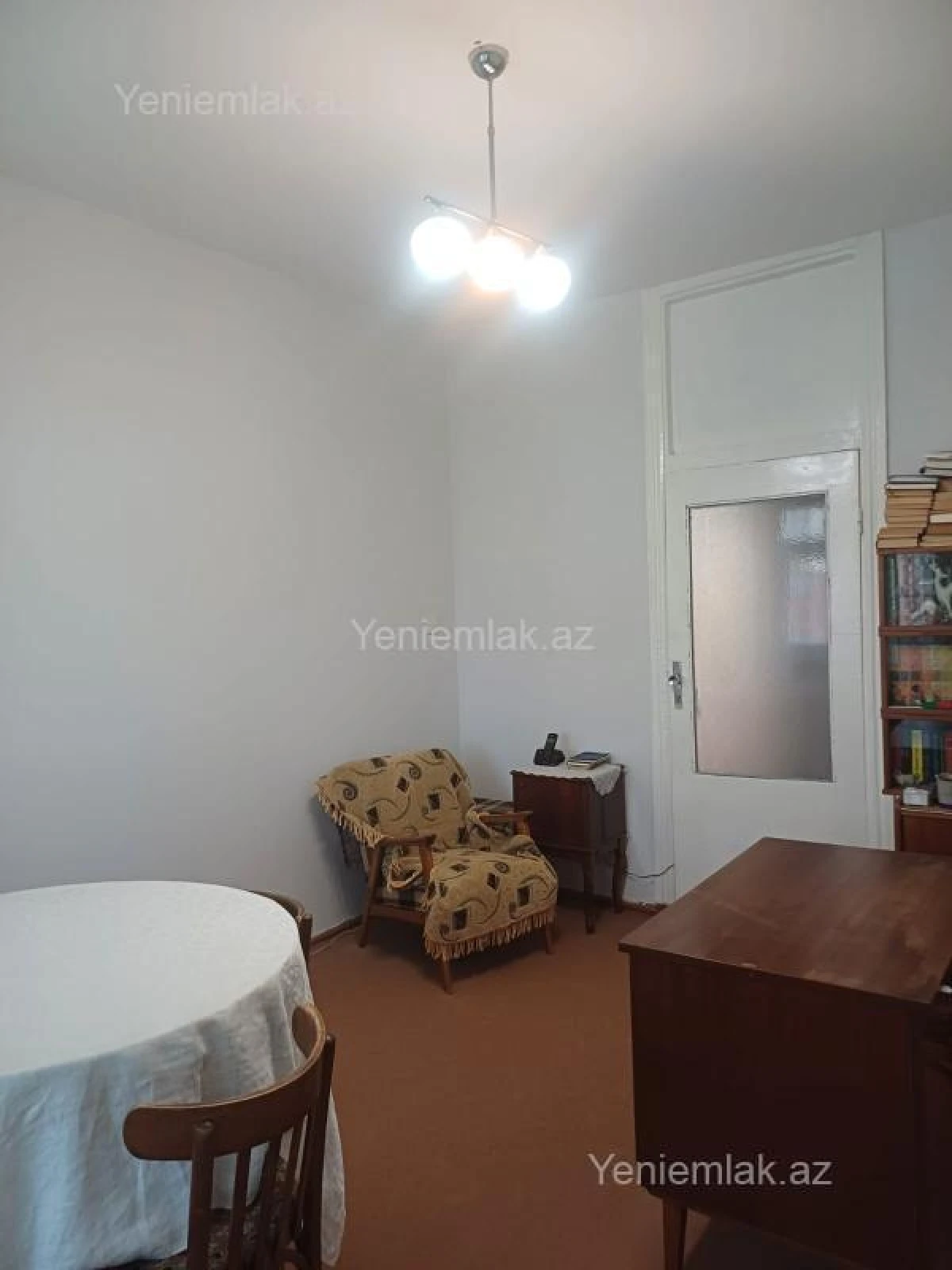 Satılır 5 otaqlı köhnə tikili 130 m²