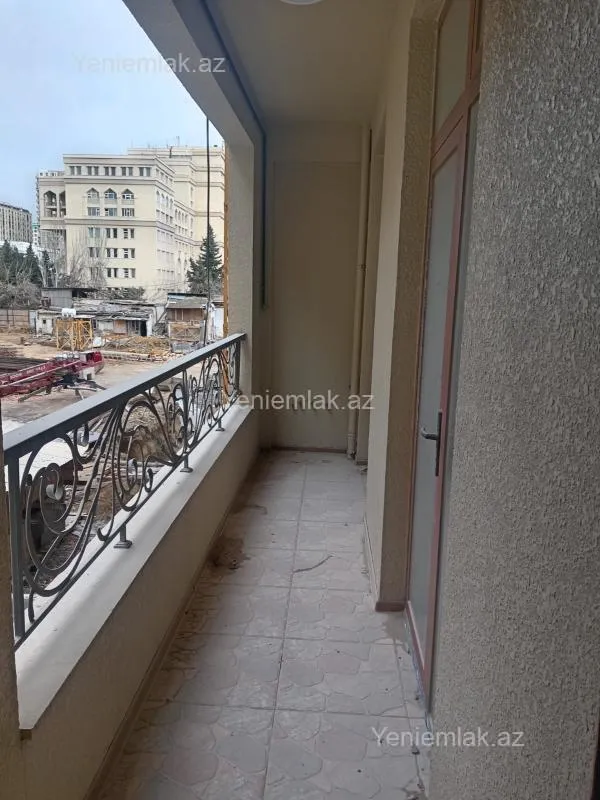 Satılır 2 otaqlı yeni tikili 99 m²