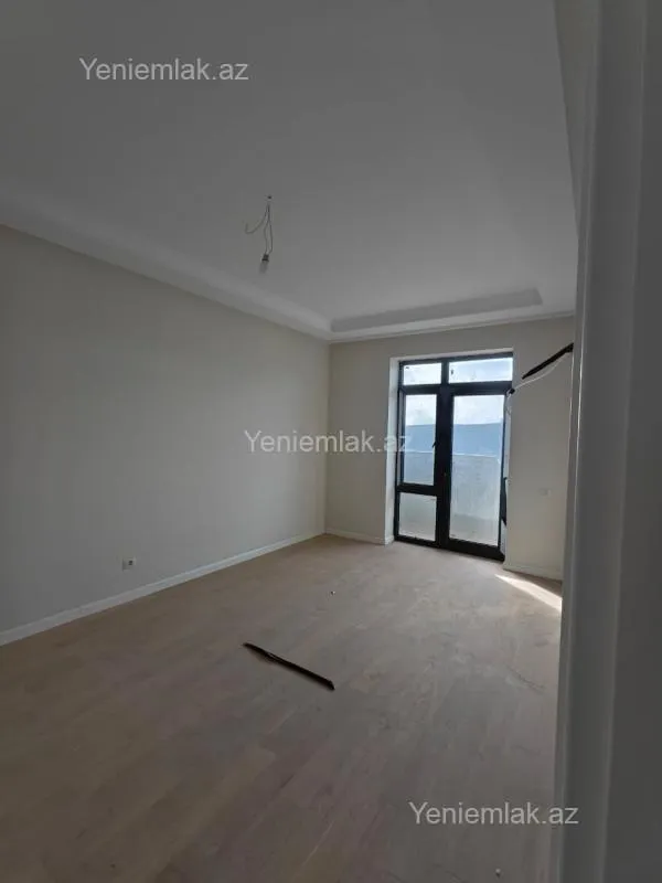 Satılır 3 otaqlı yeni tikili 75 m²