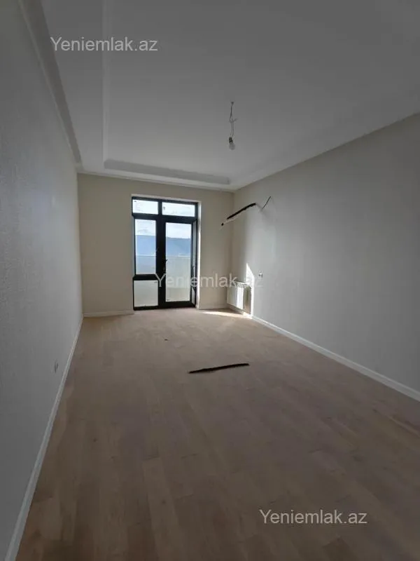 Satılır 3 otaqlı yeni tikili 75 m²