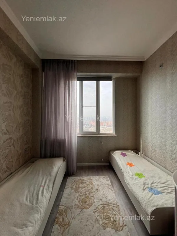 Satılır 3 otaqlı yeni tikili 70 m²