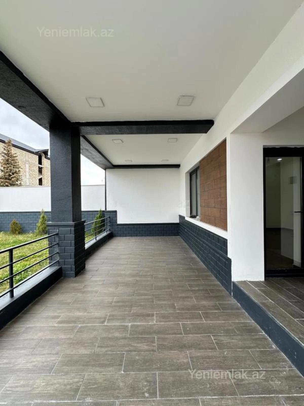 Satılır 4 otaqlı həyət evi 300 m²