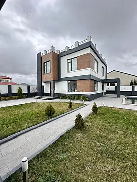 Satılır 4 otaqlı həyət evi 300 m²