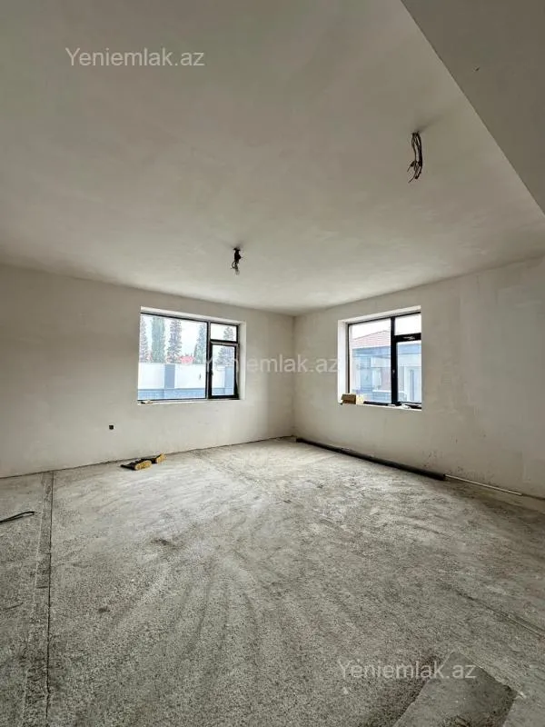 Satılır 4 otaqlı həyət evi 300 m²