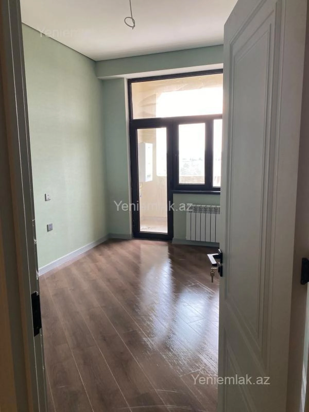 Satılır 3 otaqlı yeni tikili 100 m²