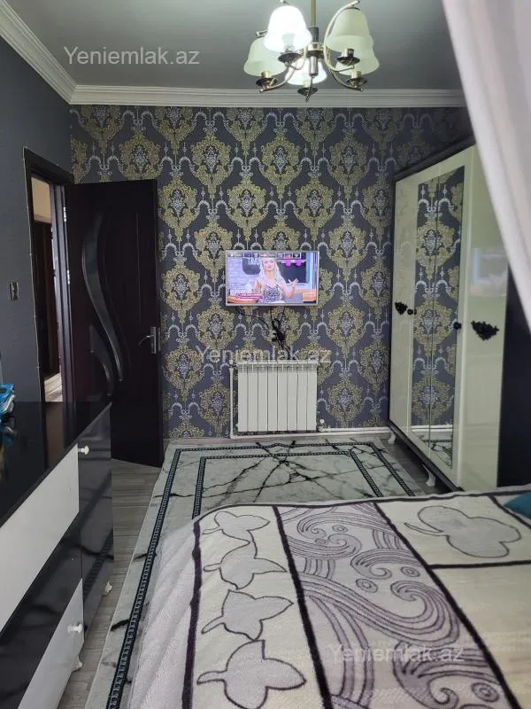 Satılır 3 otaqlı köhnə tikili 75 m²