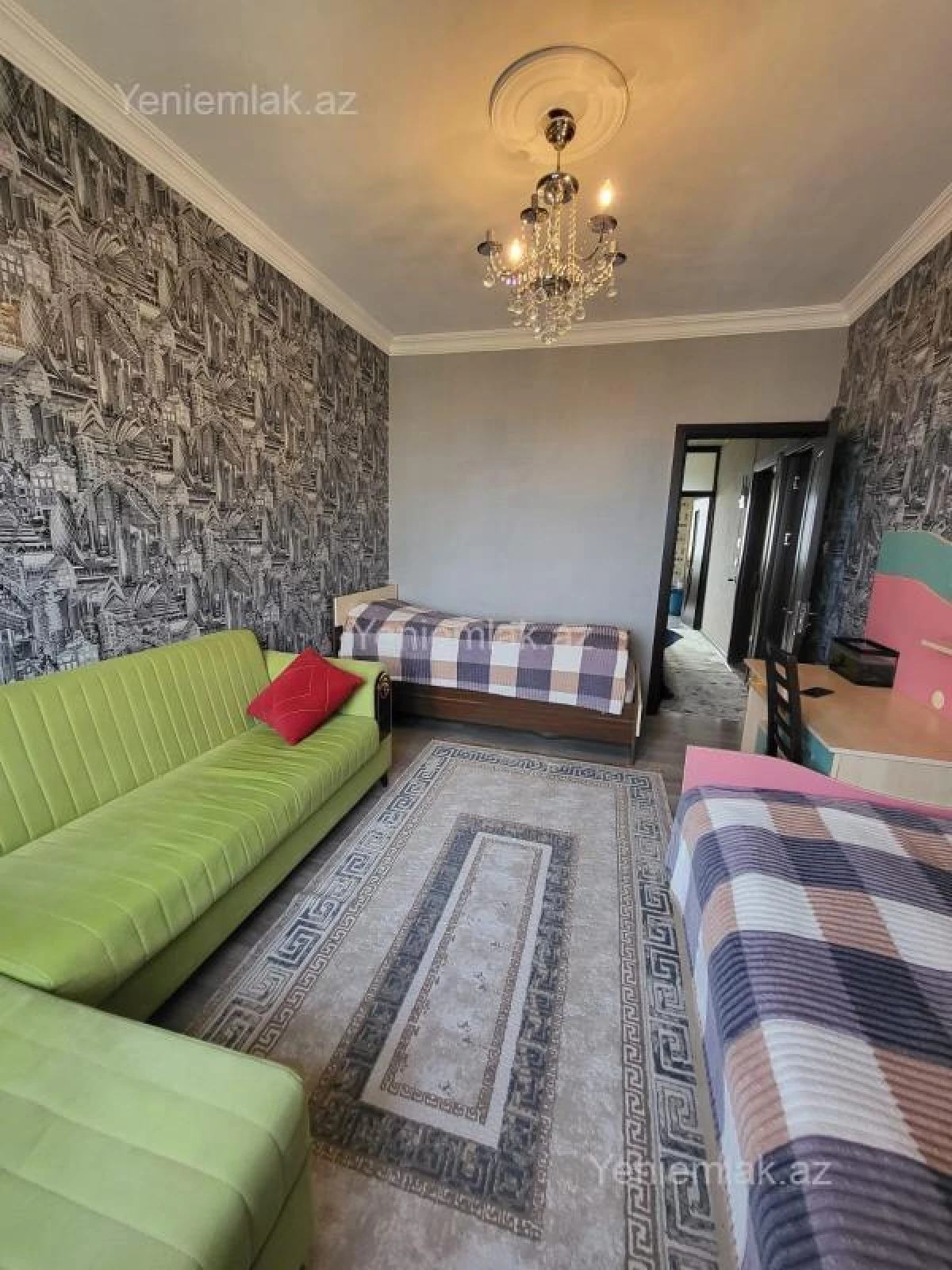 Satılır 3 otaqlı köhnə tikili 75 m²