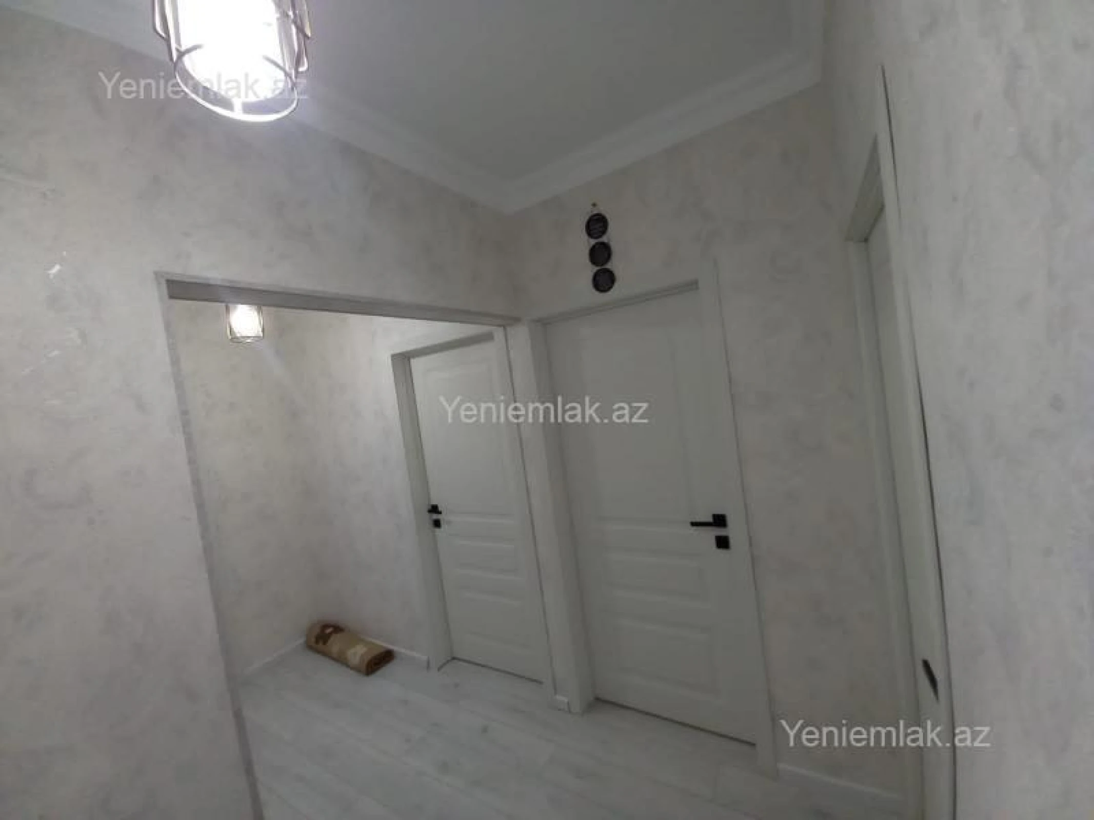 Satılır 3 otaqlı köhnə tikili 85 m²
