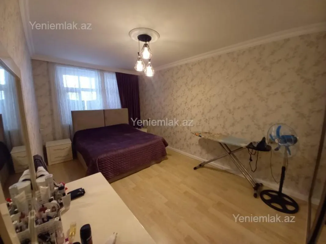 Satılır 3 otaqlı köhnə tikili 85 m²