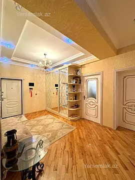 Satılır 3 otaqlı yeni tikili 115 m²