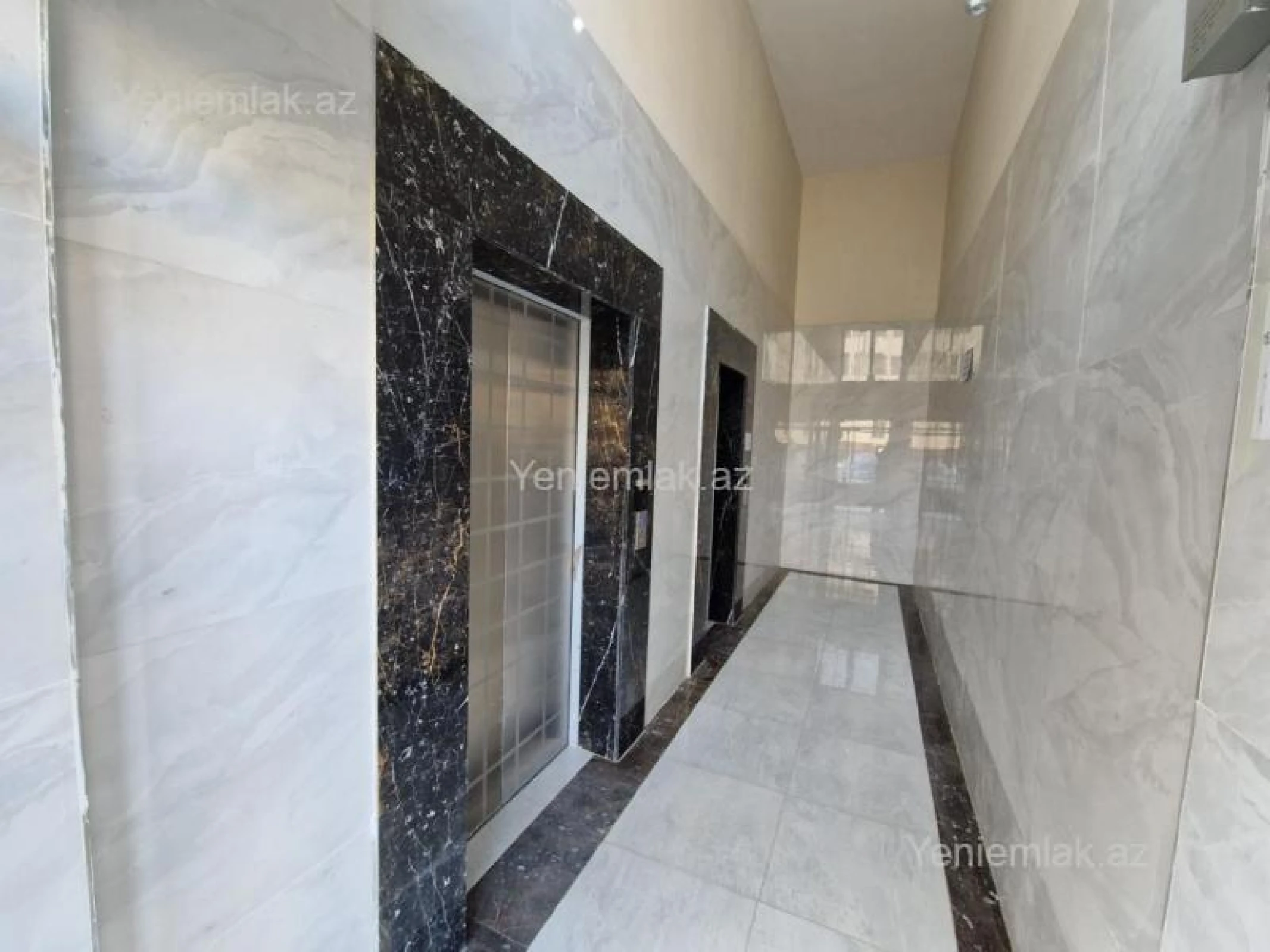 Satılır 3 otaqlı yeni tikili 92 m²