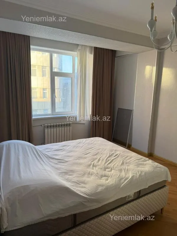 Satılır 3 otaqlı yeni tikili 81 m²