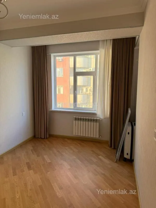 Satılır 3 otaqlı yeni tikili 81 m²