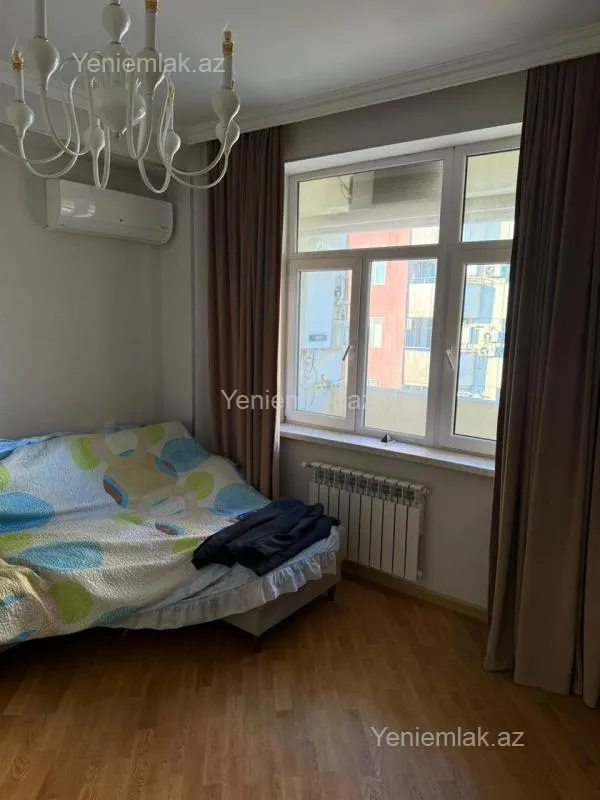 Satılır 3 otaqlı yeni tikili 81 m²