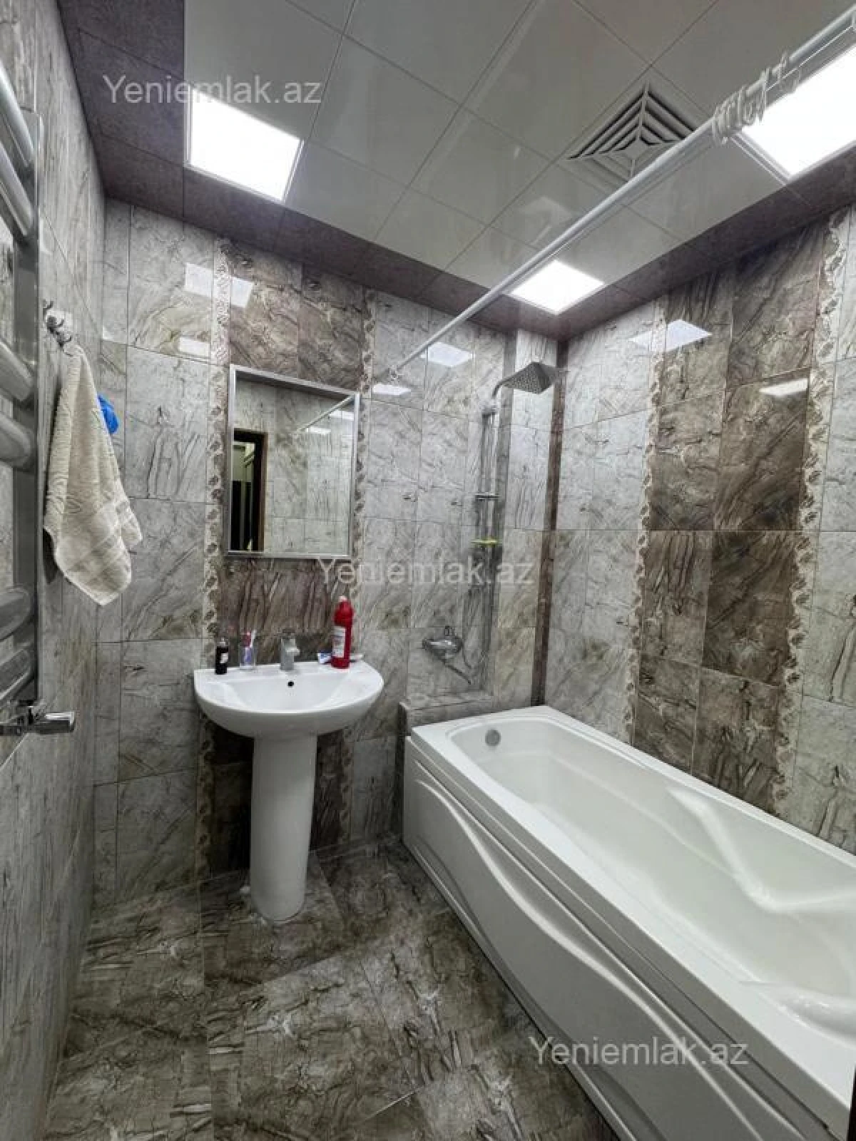 Satılır 3 otaqlı yeni tikili 92 m²