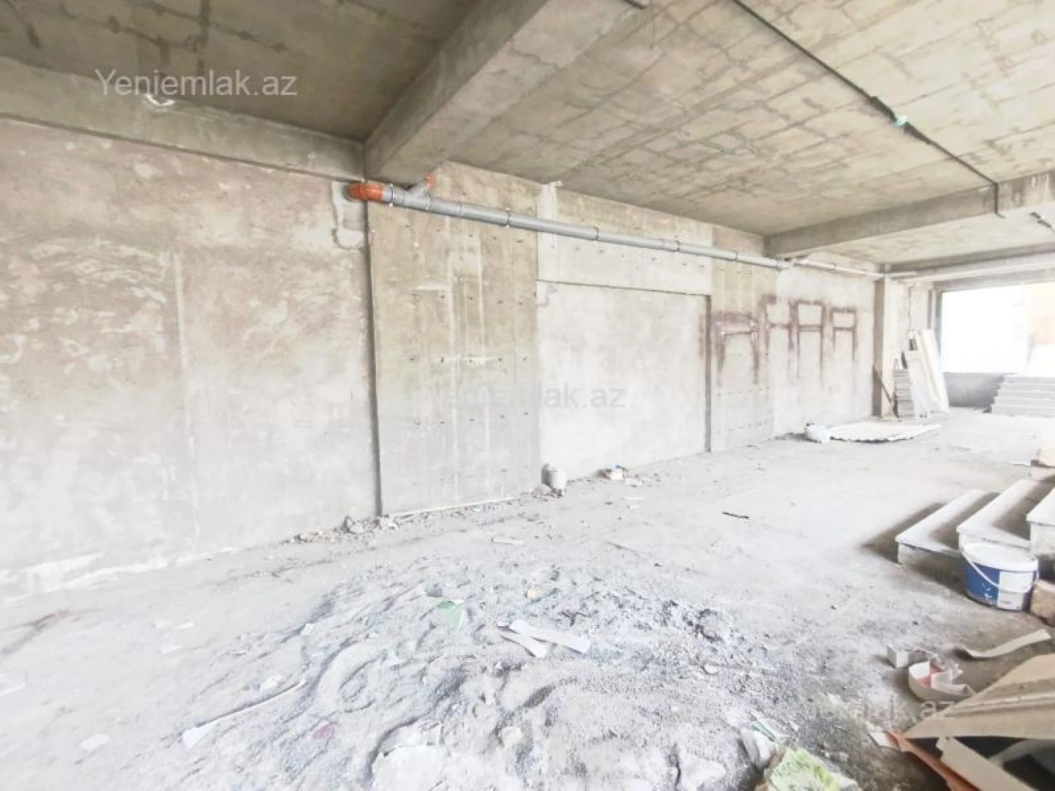 Satılır 4 otaqlı obyekt 145 m²