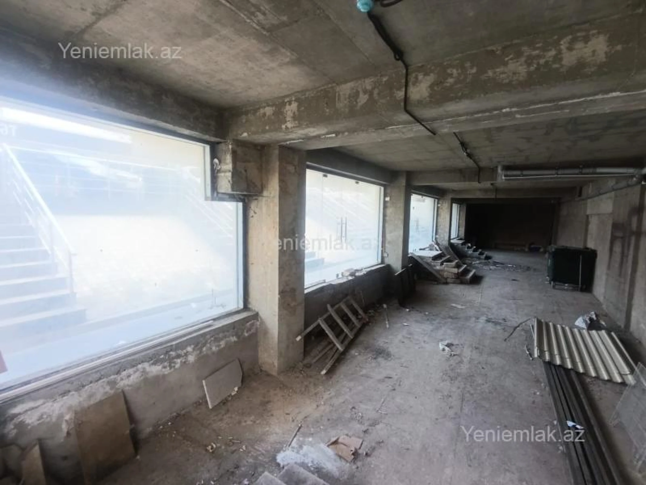 Satılır 4 otaqlı obyekt 145 m²