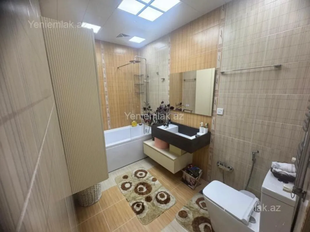 Satılır 3 otaqlı yeni tikili 115 m²