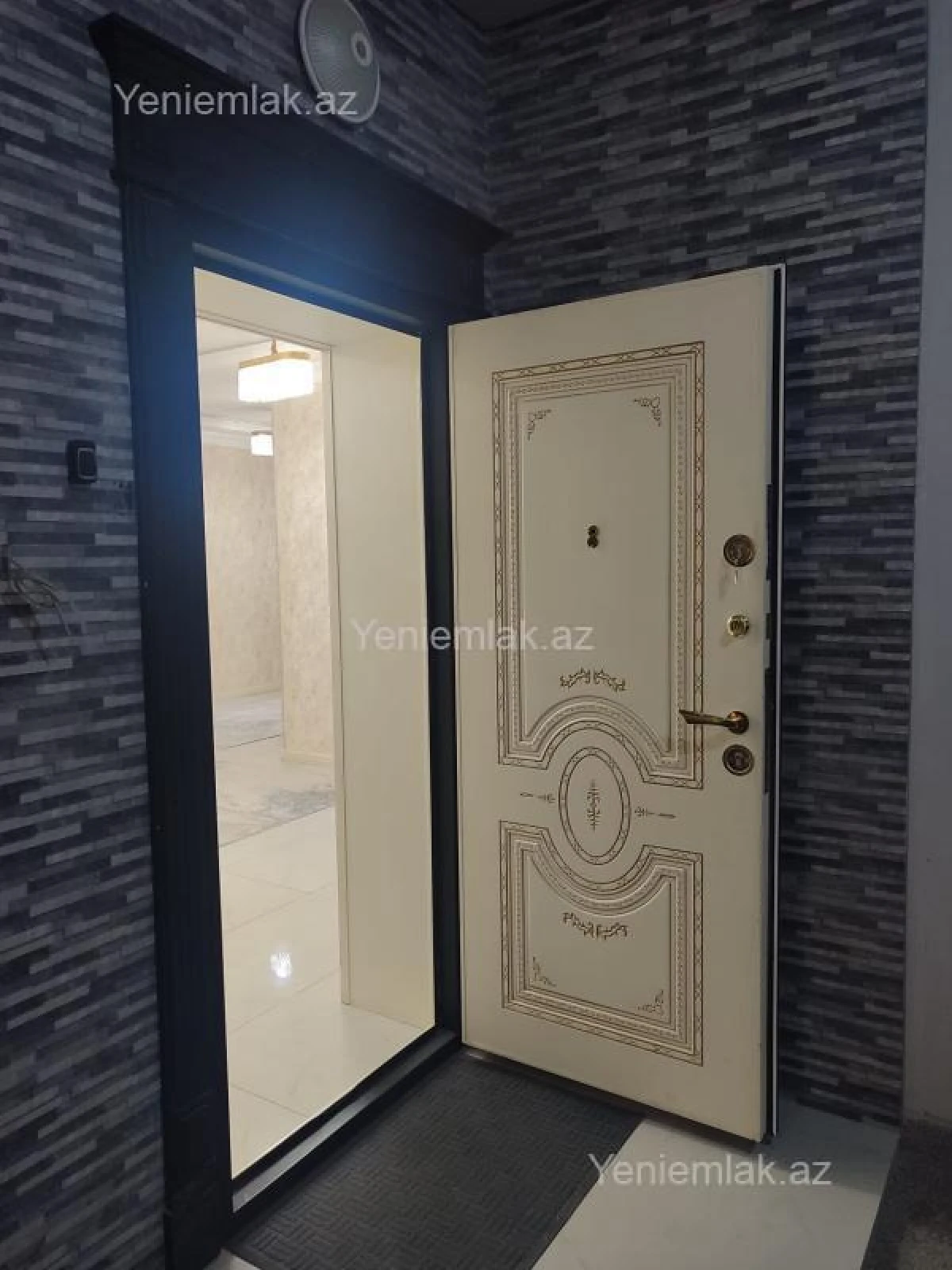 Satılır 2 otaqlı yeni tikili 62 m²