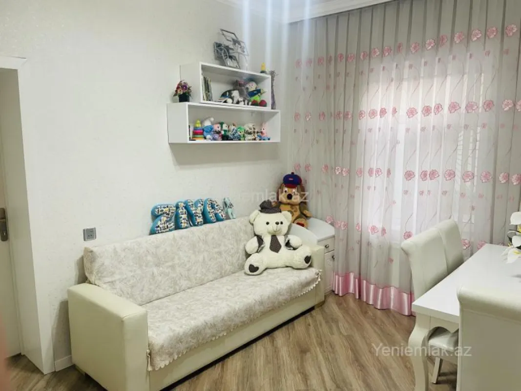 Satılır 4 otaqlı həyət evi 130 m²