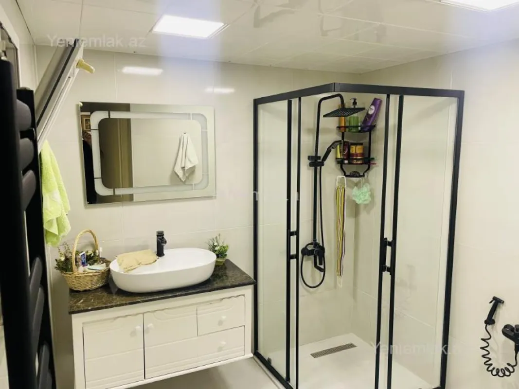 Satılır 4 otaqlı həyət evi 130 m²