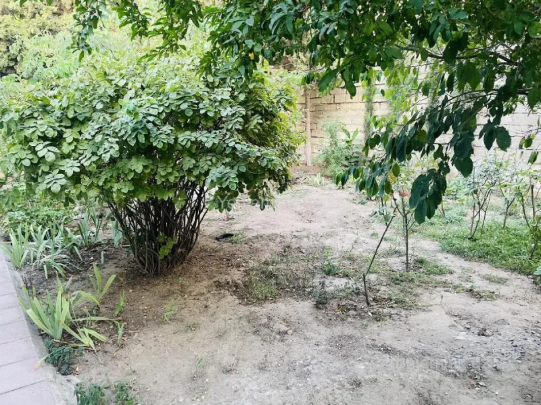 Satılır 4 otaqlı həyət evi 130 m²