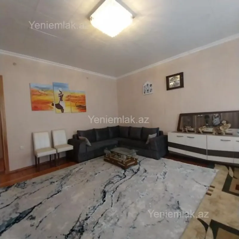 Satılır 4 otaqlı həyət evi 240 m²