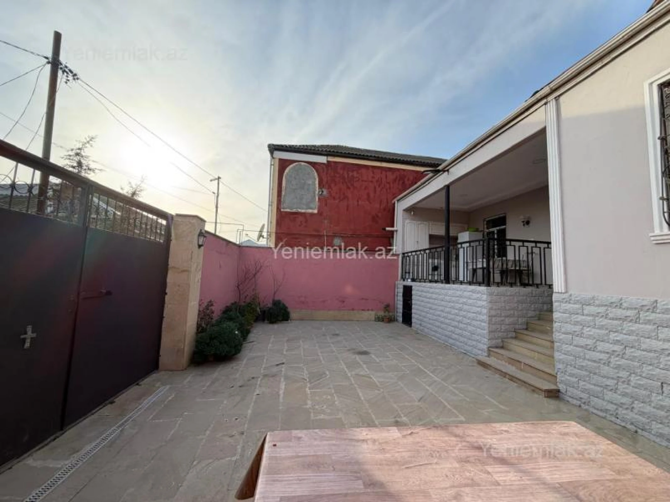 Satılır 4 otaqlı həyət evi 120 m²