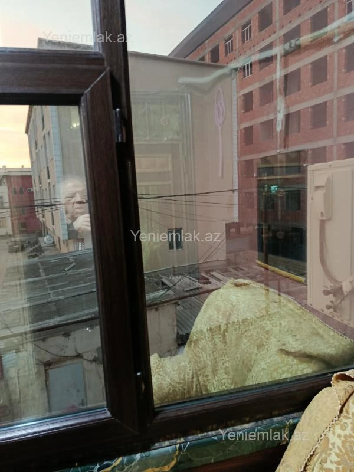 Satılır 6 otaqlı həyət evi 200 m²