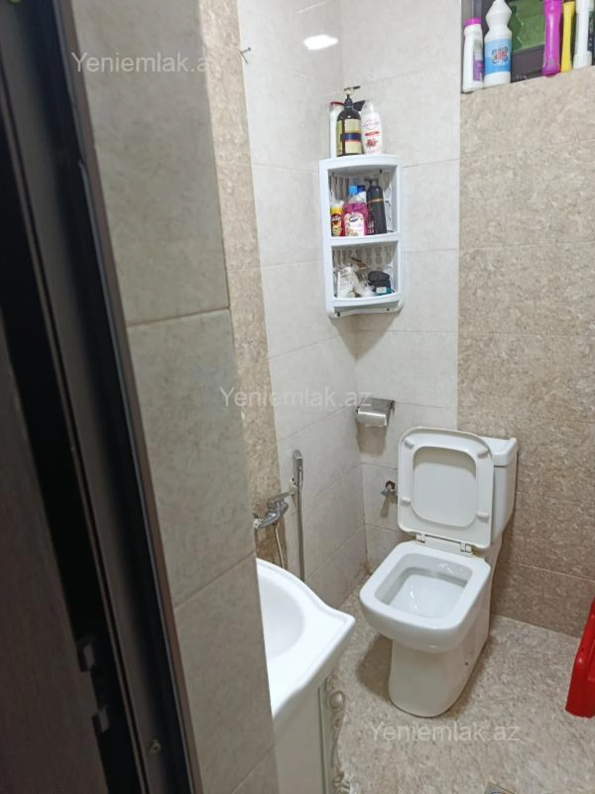 Satılır 6 otaqlı həyət evi 200 m²