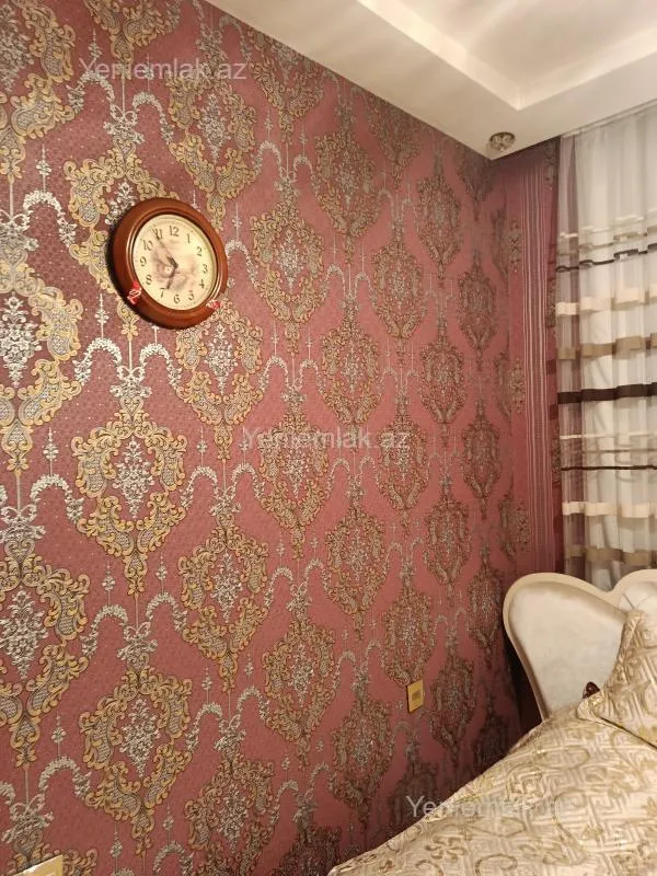 Satılır 6 otaqlı həyət evi 200 m²
